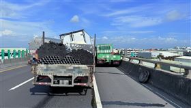 車禍,台88快速道路,追撞,夾困