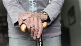 老人,老年人,長輩,白髮,高齡(圖/pixabay)