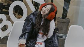 鬼鬼產後首露面。（圖／PALLADIUM）