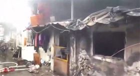 桃園八德一處民宅大火，3人命為。（圖／翻攝畫面）