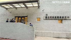 張振寰遺體相驗。（圖／民眾提供）