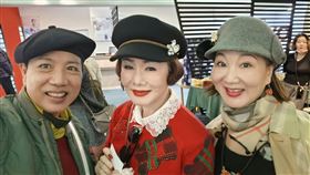 陳凱倫（左）與貝蒂自拍（圖／翻攝臉書）