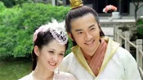 張娜拉與蘇有朋2005年演出的《刁蠻公主》大獲好評（圖／翻攝微博@每日愛豆）