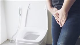憋尿 忍尿 尿尿 尿液 示意圖／freepik