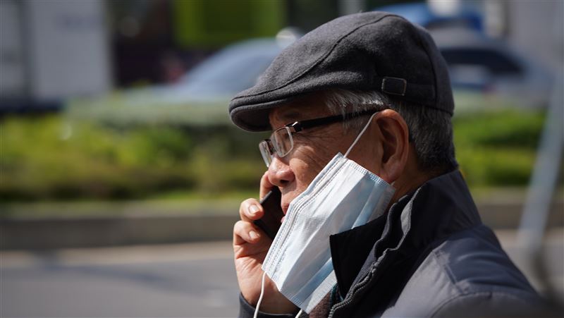 有錢任性？手機尾號「8個7」競拍1153萬！