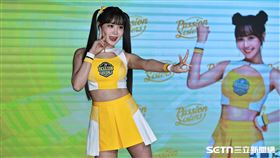 ▲PS女孩開季記者會，韓籍成員邊荷律邁入第2年中職啦啦隊生涯。（圖／記者劉彥池攝影）