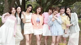 程雅晨、林筳諭、何蓓蓓、蘇晏霈、王瞳、謝京穎、宮美樂、徐千京。（圖／民視提供）