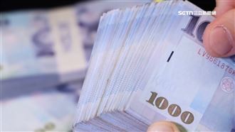 幕後／普發1萬突喊可拒領　綠委也不挺