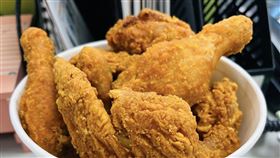 全家 炸雞（圖／翻攝自全家便利商店 / 7-11 超商新品&好物分享區臉書）