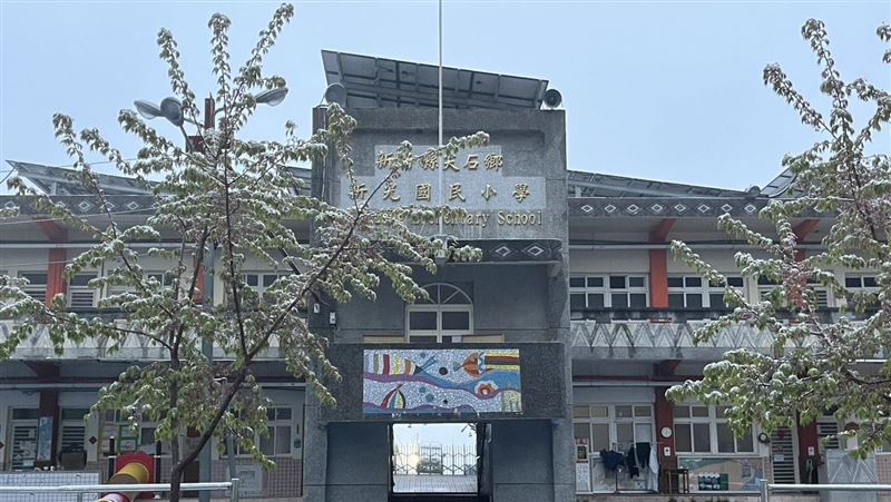 新／尖石後山「持續降雪」1校停班停課1日