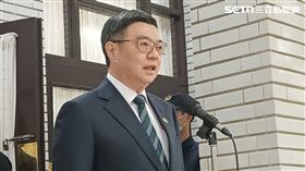 行政院長卓榮泰今（18）日赴立院備詢前受訪。（圖／記者盧素梅攝影)