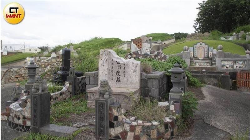 清明掃墓！命理師曝10大禁忌　3種人別去