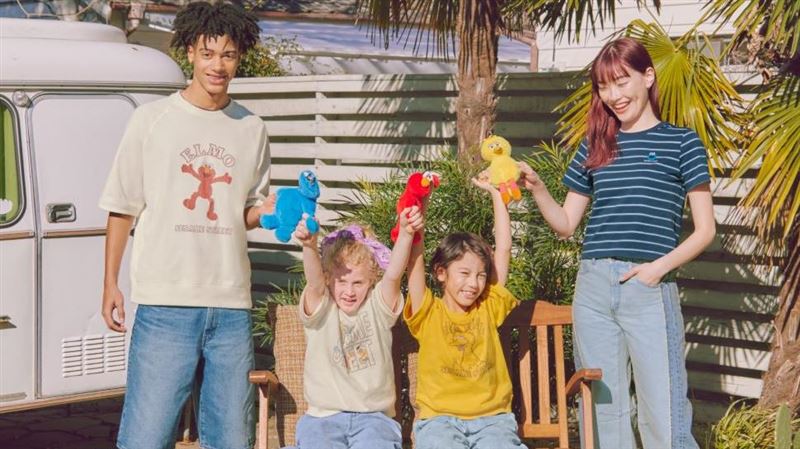 復古經典時髦穿搭！GU攜芝麻街推聯名新品