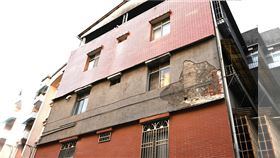 由於近年來都更危老議題發燒，以及為了提升都市市容而與建築安全推動的整建拉皮風潮，興起一波又一波的改建及房屋整修潮。。（圖住展提供） 