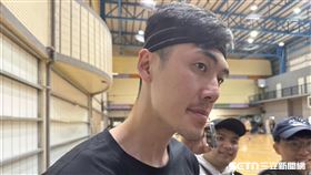 ▲亞洲盃資格賽附加賽，劉錚帶傷返台。（圖／記者黃耿誼攝影）