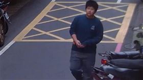 新北三重一名13歲的少年失聯，家屬焦急報案協尋。（圖／翻攝畫面）