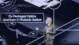 輝達執行長黃仁勳在GTC技術大會進行發表。（圖／美聯社／達志影像）