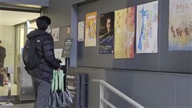 ▲法輪功學員成立的「神韻藝術團」20日將於基隆公演，基隆市政府近日卻收到恐嚇電郵，威脅市府不得出借場地，否則將放置炸彈並開槍掃射，警方獲報後已進行追查。基隆市長謝國樑表示，已要求警方提高警覺，活動不受到影響。（圖／翻攝畫面）