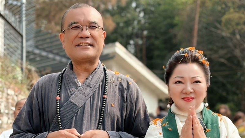 白冰冰離台赴尼泊爾帶髮修行　驚人畫面曝