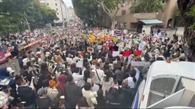 剴剴案第四次開準備程序庭，法院外人潮。（圖／翻攝畫面）