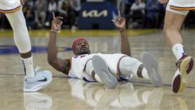 ▲勇士「士官長」巴特勒（Jimmy Butler）在一哥柯瑞不在的情況下挺身而出，率領球隊在主場擊敗公鹿。（圖／美聯社/達志影像） 