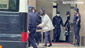 台北地院,剴剴案,虐童,劉姓保母姊妹（白衣姊姊、第二個妹妹）。（圖／記者楊佩琪攝影）