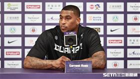 ▲亞洲盃資格賽外卡，關島球員羅斯（Earnest Ross Jr.）出席賽後記者會。（圖／記者劉彥池攝影）