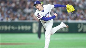 佐佐木朗希大聯盟初登板 3局5保送掉1分退場MLB海外開幕系列賽第二戰19日在東京巨蛋舉行，終場洛杉磯道奇6比3擊敗芝加哥小熊。道奇隊先發投手佐佐木朗希大聯盟初登板遇亂流，3局5保送掉1分退場。中央社楊明珠東京攝 114年3月19日