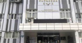 ▲32歲張姓所長遭投訴涉及不當場所，三峽分局接獲情資後主動查辦確認內容屬實，予以1大過處分並調離主管職。（圖／ctwant）