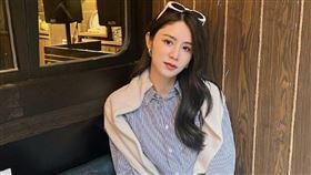 張馨月換保母提出檢查行李讓網友批評「不尊重人」。（圖／翻攝自微博）