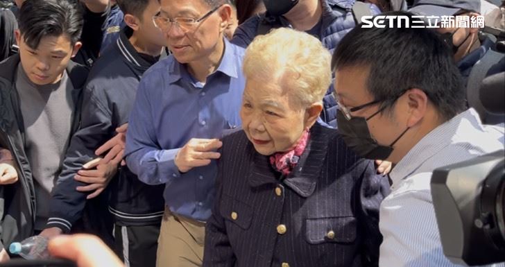 新／柯文哲首度開準備庭　柯媽媽將旁聽