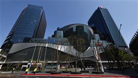 南港LaLaport全新開幕 預期將吸引大量消費人潮繼台中首座Mitsui Shopping Park LaLaport後，三井集團在台開設的第2座Mitsui Shopping Park LaLaport南港，也在20日開幕。圖為台北市南港區LaLaport外觀。中央社記者翁睿坤攝 114年3月20日