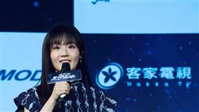 楊小黎前陣子病了半個月，笑說「被爸爸的屎害慘了！」（圖／翻攝自臉書）