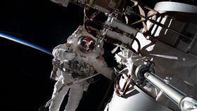 太空人。（圖／翻攝NASA臉書）