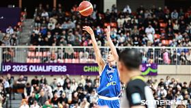 ▲亞洲盃資格賽外卡，台灣隊前鋒馬建豪投進三分球。（圖／記者劉彥池攝影）