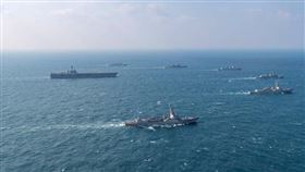 南韓海軍、美國海軍、日本海上自衛隊本月17至20日在濟州島南方的公海上實施聯合訓練。（圖／翻攝自南韓國防部官網） 