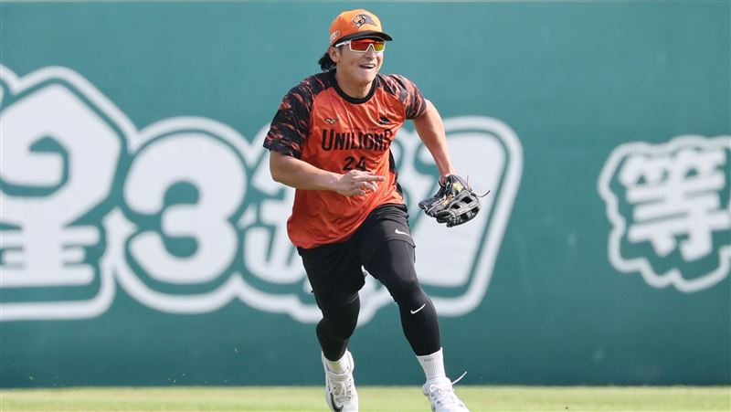 統一獅隊長陳傑憲簽下10年合約總值2億史上最大約。（圖／統一獅提供）