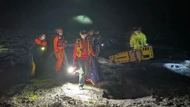蘭嶼2釣客落海失蹤　持續搜救中
