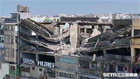 台中清水連棟大樓倒塌。（圖／三立新聞）