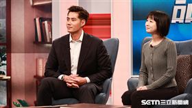 ▲前旅外投手陳偉殷上《話時代人物》，老婆蔡意雯一起入鏡。（圖／記者劉彥池攝影）