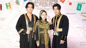 ▲Vic陳雋希（左起）、丫頭詹子晴跟森田出席快電獎。（圖／快電商提供）