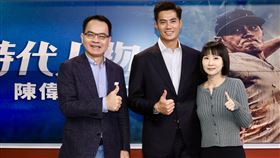 陳偉殷（中）帶太太一起接受鄭弘儀專訪。（圖／三立提供）