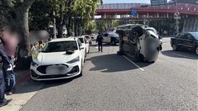 北市,中山區,中山北路,酒駕,翻車。（圖／翻攝畫面）