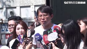 民眾黨在新北板橋舉行「人民要當家 全民問政宣講」，黃國昌受訪。