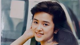 葉蘊儀PO了16歲的素顏照，模樣清純動人（圖／Threads@葉蘊儀）