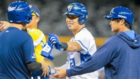 ▲富邦悍將申皓瑋單場敲出3支安打。（圖／富邦悍將提供） 