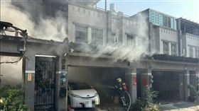 雲林縣,斗六市,榴邨十八街,透天厝,火警,受困,。（圖／雲林縣消防局提供）