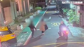 ▲桃園鍾女搭霸王車到北市汀洲路，想靠「訪友」老招脫身失敗。（圖／翻攝畫面）