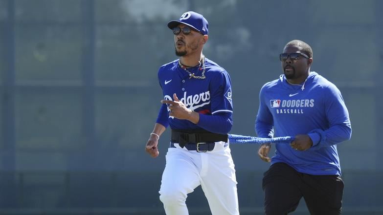 貝茲進食就會嘔吐！　體重狂掉8公斤