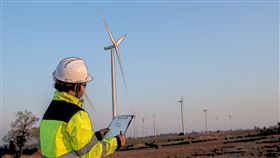 ▲ 柏克萊企業與氣候高峰會強調 AI 在 ESG 監測中的潛力，企業需在監管趨勢與永續發展間找到平衡，並利用科技提升決策效率與市場競爭力。（圖／永續新聞網官網） 